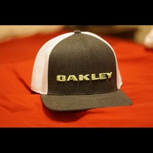 Oakley hat